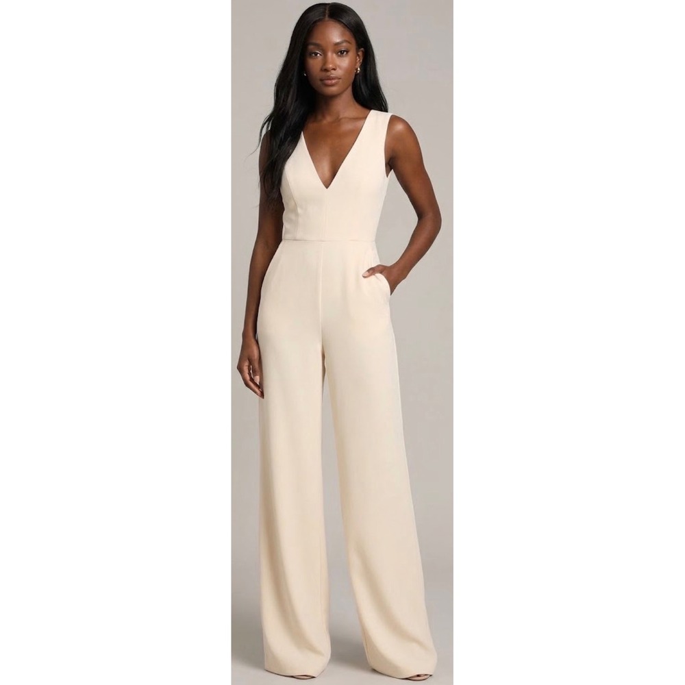 Dress the Population Charlie V-Neck Wide Leg Jumpsuit Cream Tan Size Medium